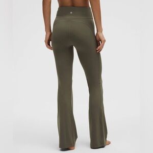 Lululemon Groove Nulu Army Green Flare Leggings sz 8